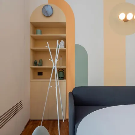 Xenia - Renovated Two-room In Sant'ambrogio * Milan