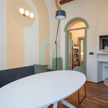 Xenia - Renovated Two-room In Sant'ambrogio Apartment