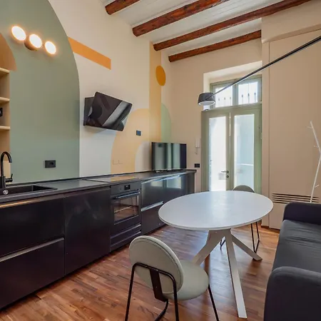Apartment Xenia - Renovated Two-room In Sant'ambrogio Milan