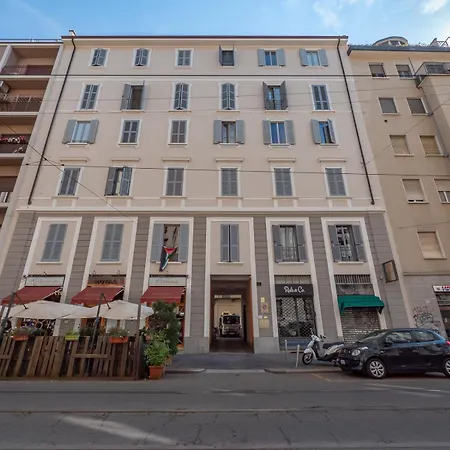 Xenia - Renovated Two-room In Sant'ambrogio * Milan