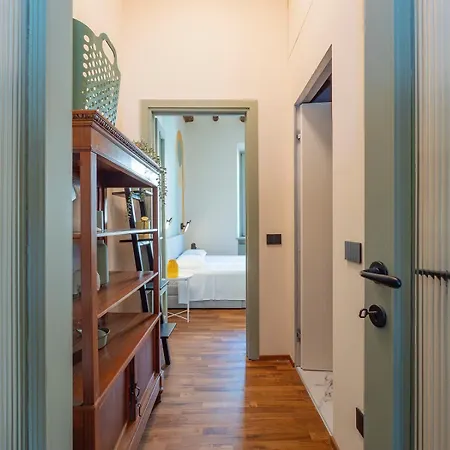 Xenia - Renovated Two-room In Sant'ambrogio Milan